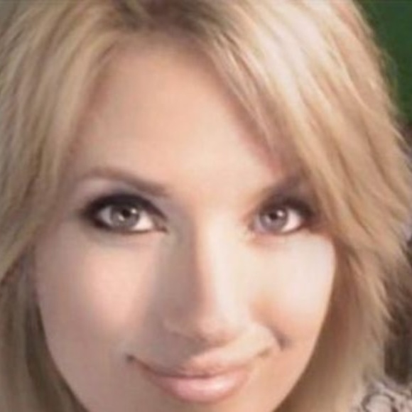 Meet your Posher, Donna - Picture 1 of 2